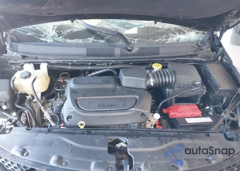 2022 Chrysler Voyager Lx из США, поврежденный, VIN 2C4RC1CG7NR224957